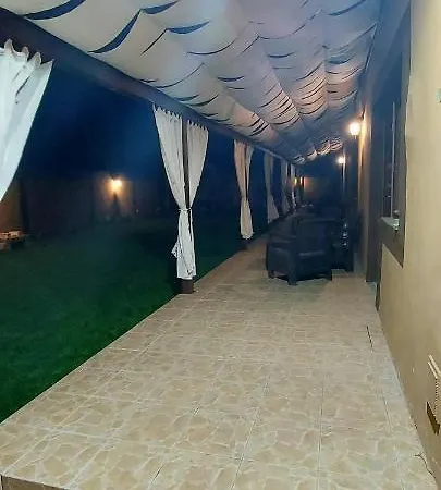 Yannis Guest house